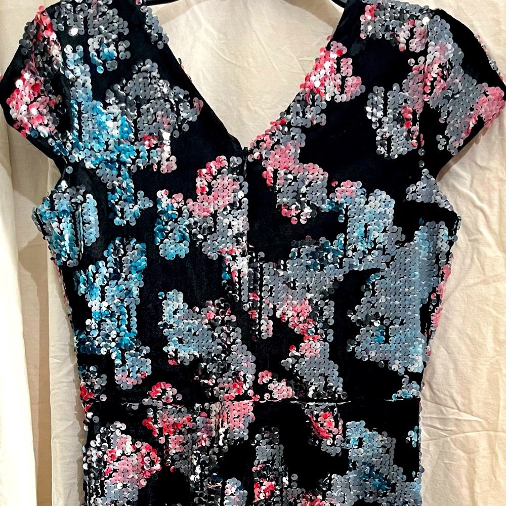Dress the Population Pink and Blue Sheath Midi Dress V-Neck Sleeveless